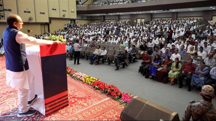 जनहित के कार्य कर जीवन को अर्थ पूर्ण बनाएं : मुख्यमंत्री श्री चौहान